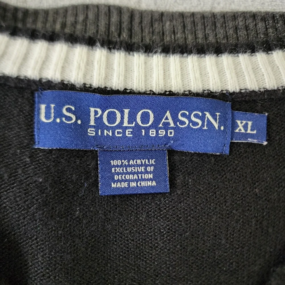 U.S Polo Assn‎ Acrylic Gray Black White Striped Men's V-Neck Sweater Size XL